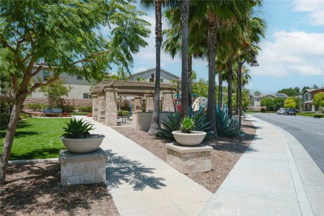 16 Greensboro Ct, Pomona, CA 91766