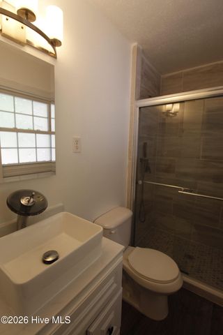 104 Pineview Road, Jacksonville, NC 28546