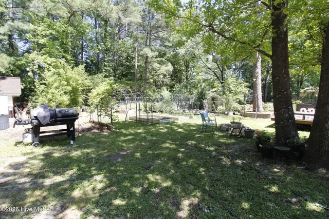 104 Pineview Road, Jacksonville, NC 28546