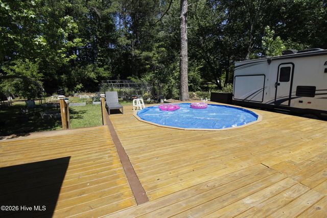 104 Pineview Road, Jacksonville, NC 28546