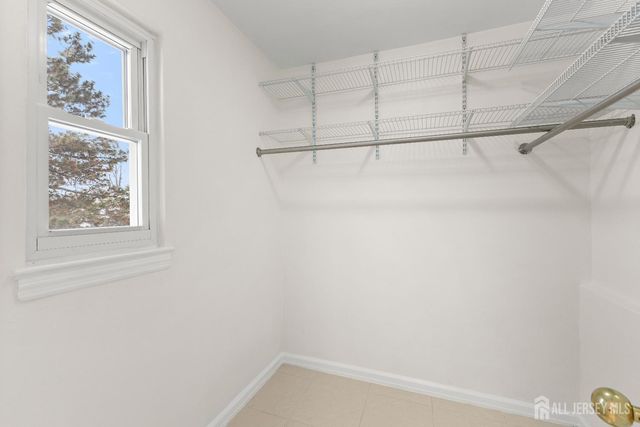 80 Glenwood Avenue, Elmwood Park, NJ 07407