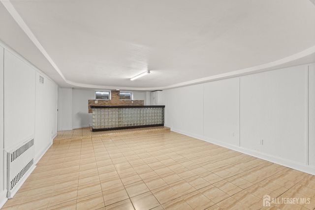 80 Glenwood Avenue, Elmwood Park, NJ 07407