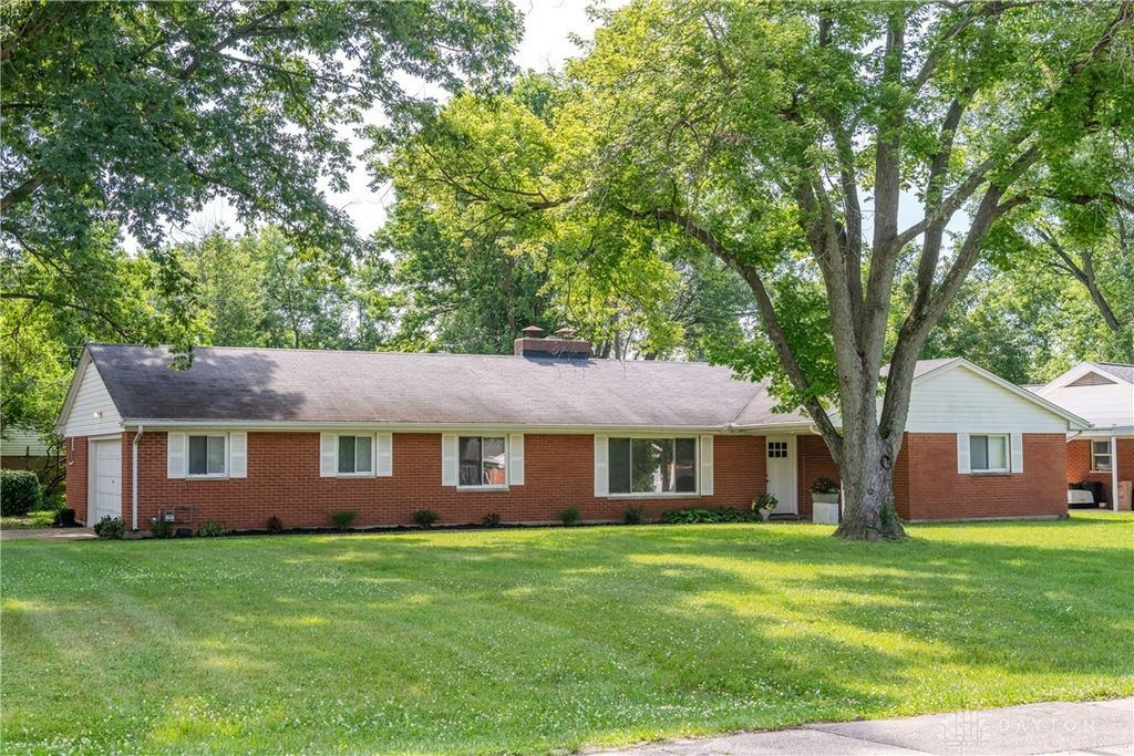 5670 Waterloo Road, Dayton, OH 45459