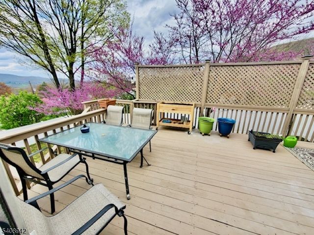 6 Courtland Rd, Vernon Twp., NJ 07462