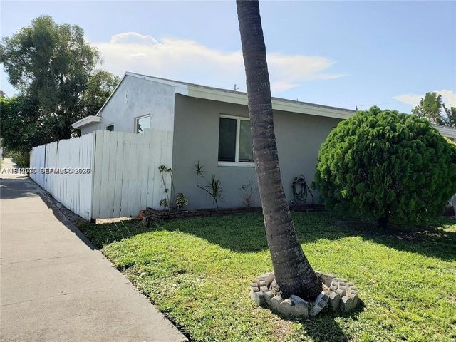 804 N 20th Court, Hollywood, FL 33020