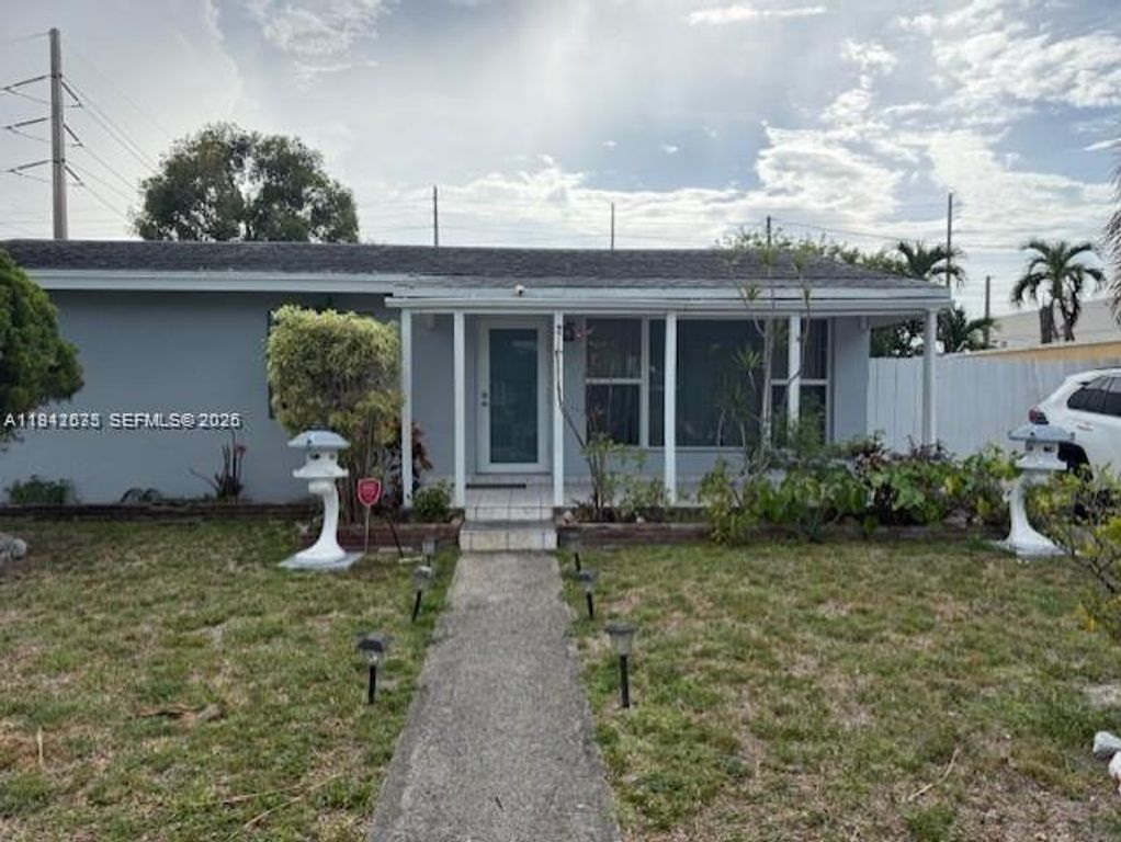 804 N 20th Court, Hollywood, FL 33020