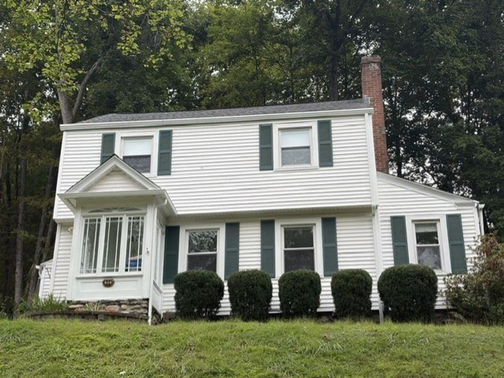 34 Saint Elmo Road, Worcester, MA 01602