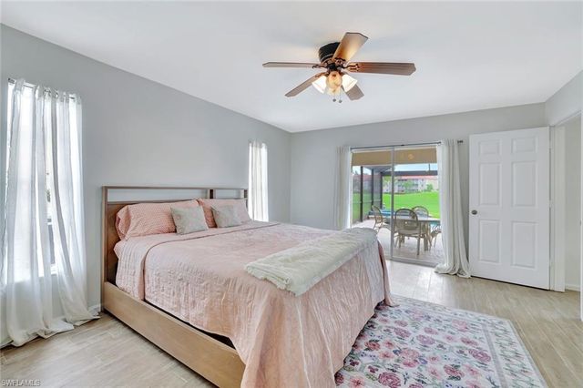 5859 Westbourgh CT, Naples, FL 34112