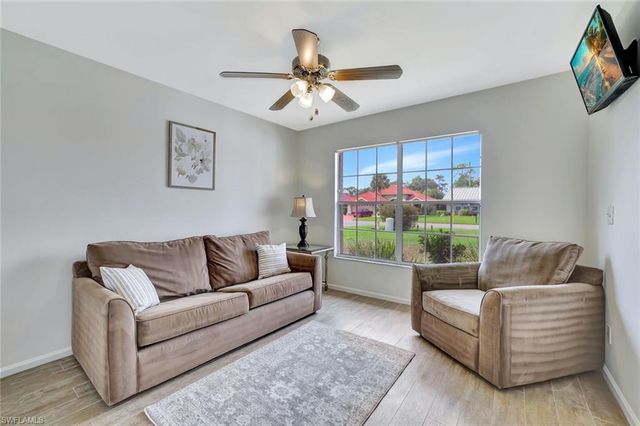 5859 Westbourgh CT, Naples, FL 34112