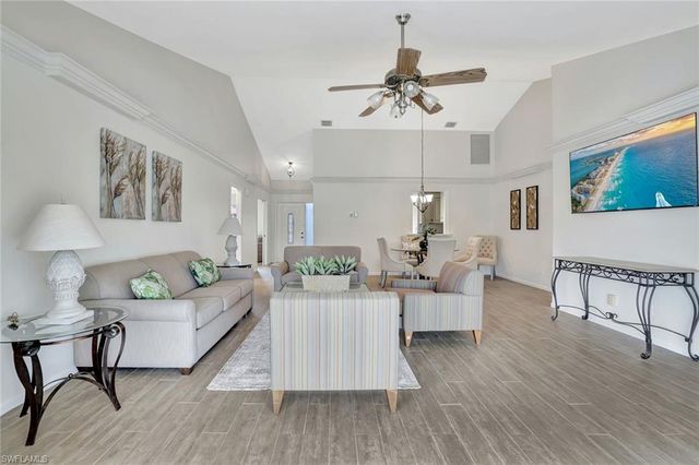 5859 Westbourgh CT, Naples, FL 34112