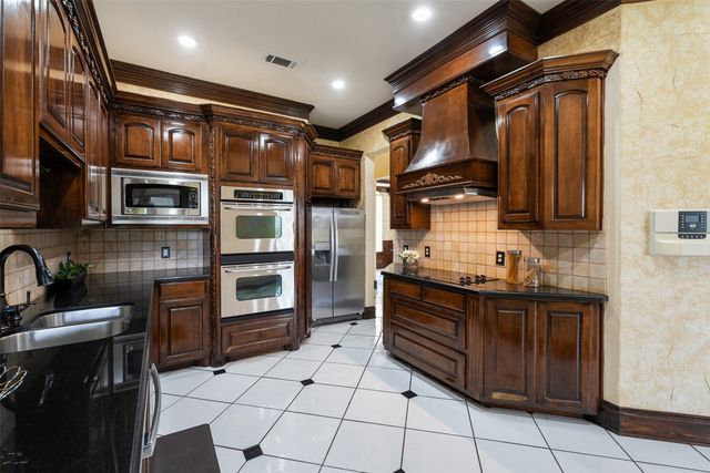 2627 Wells Court, Cedar Hill, TX 75104