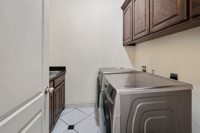 2627 Wells Court, Cedar Hill, TX 75104