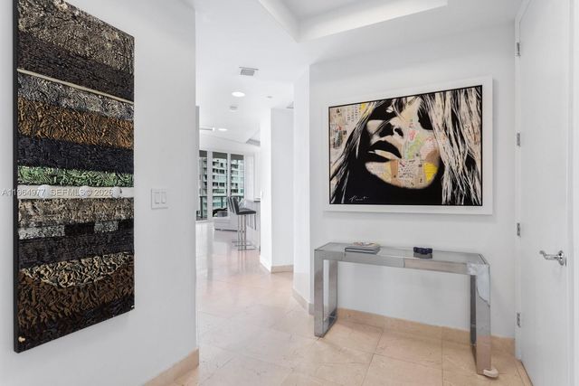 100 S Pointe Dr 1001, Miami Beach, FL 33139