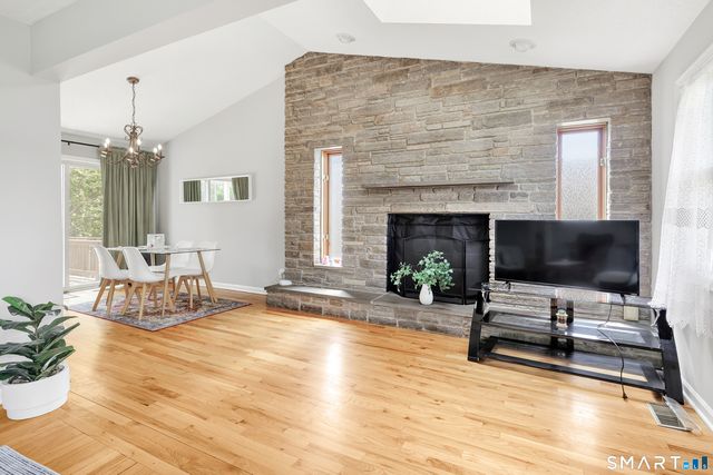 66 Washington Road, Hamden, CT 06518