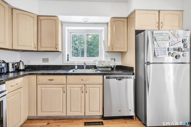 66 Washington Road, Hamden, CT 06518