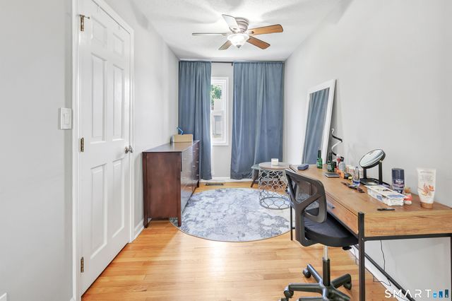 66 Washington Road, Hamden, CT 06518