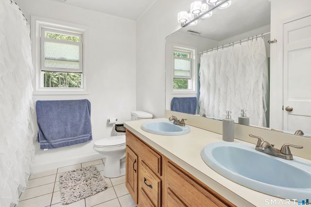 66 Washington Road, Hamden, CT 06518