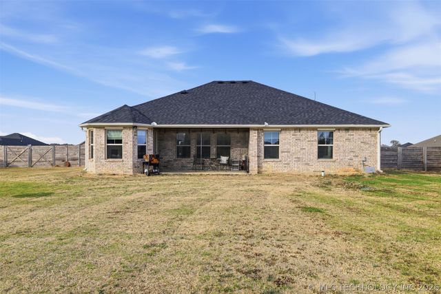 106 Santa Monica, Durant, OK 74701