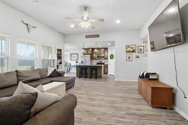 106 Santa Monica, Durant, OK 74701