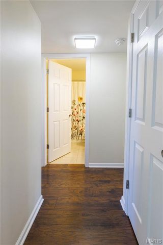 1432 Surrey Lane, St Peters, MO 63304