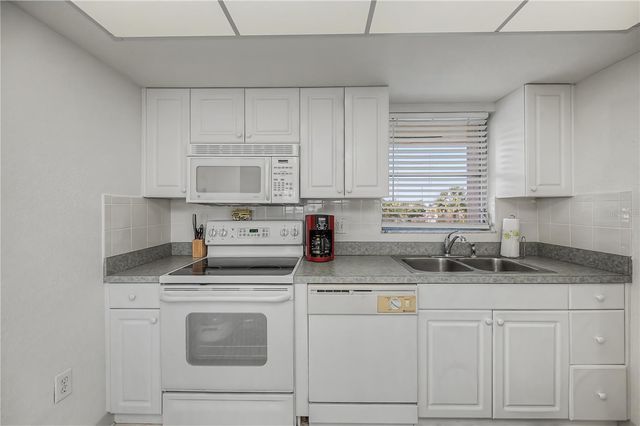 1080 BAL HARBOR BOULEVARD 10C, Punta Gorda, FL 33950