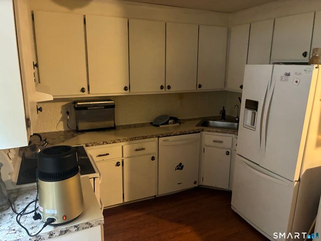 260 Burlington Avenue 10, Bristol, CT 06010