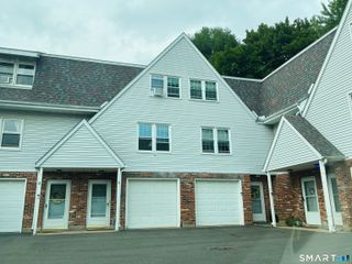 260 Burlington Avenue 10, Bristol, CT 06010