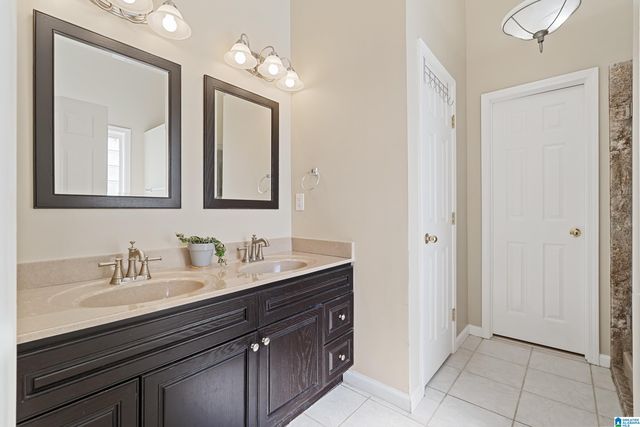 121 WATERFORD HIGHLANDS TRAIL, Calera, AL 35040
