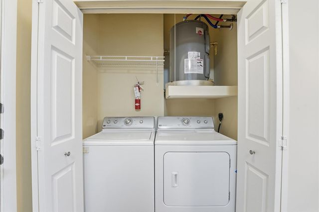 3505 Sage Road 208, Houston, TX 77056