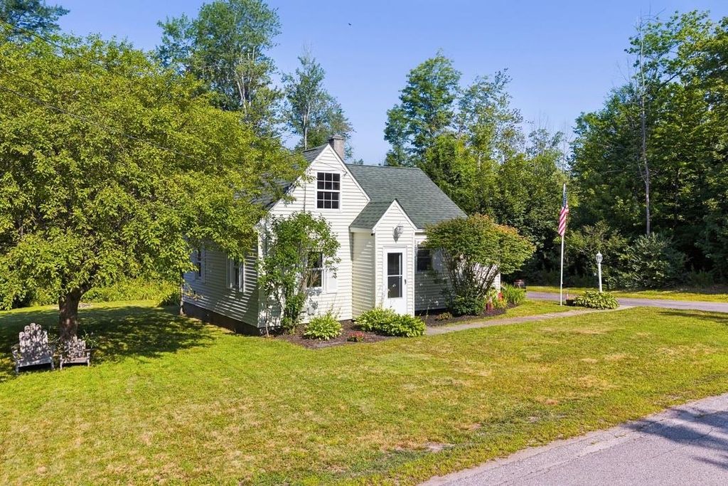 174 Summer Street, Newport, NH 03773