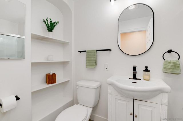 5402 Balboa Arms 348, San Diego, CA 92117