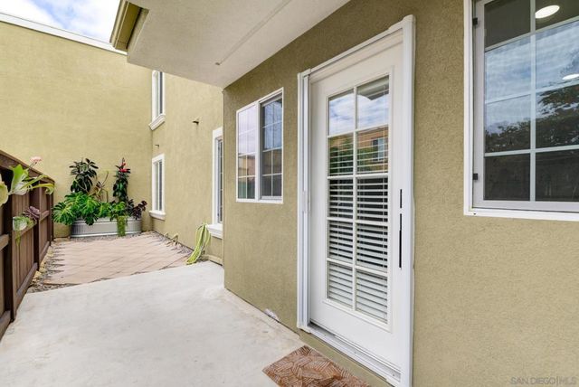 5402 Balboa Arms 348, San Diego, CA 92117