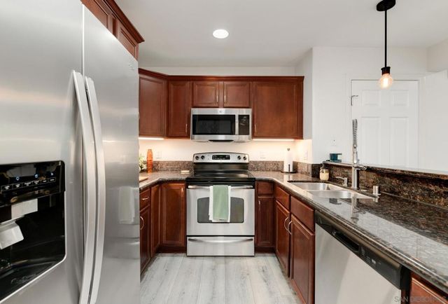 5402 Balboa Arms 348, San Diego, CA 92117