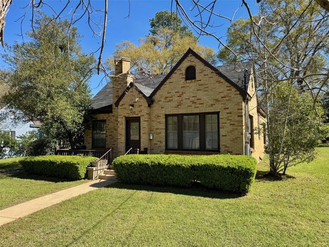 106 S Grace Street, Crockett, TX 75835