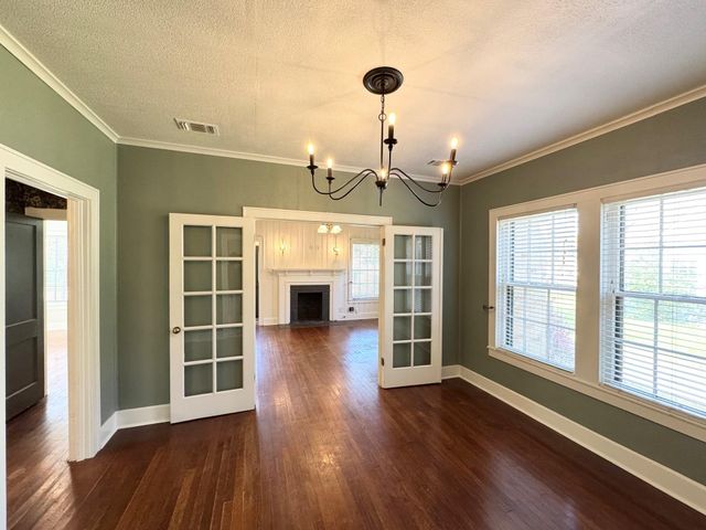 106 S Grace Street, Crockett, TX 75835