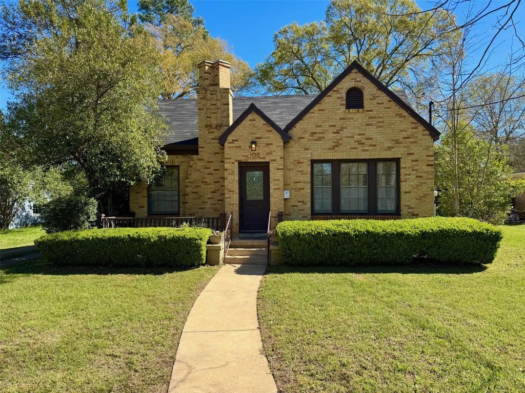 106 S Grace Street, Crockett, TX 75835