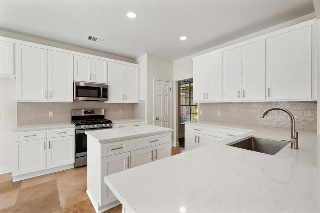 2212 Speidel DR, Pflugerville, TX 78660