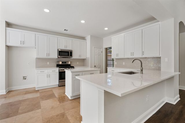 2212 Speidel DR, Pflugerville, TX 78660