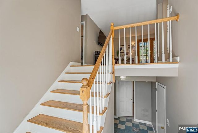 26 Meslar Road, Morris Township, NJ 07950