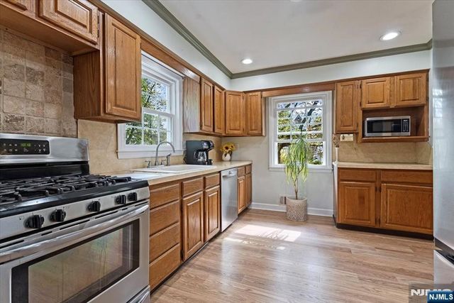 26 Meslar Road, Morris Township, NJ 07950