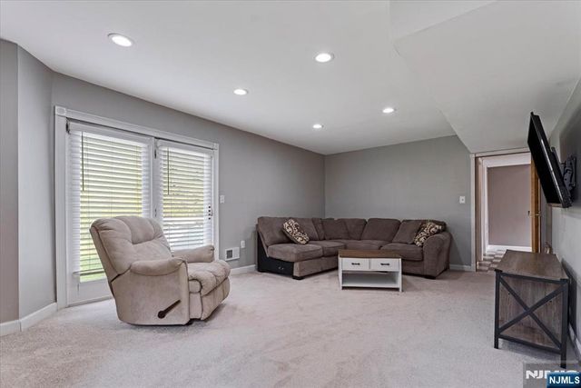 26 Meslar Road, Morris Township, NJ 07950