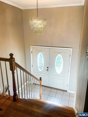 26 Meslar Road, Morris Township, NJ 07950
