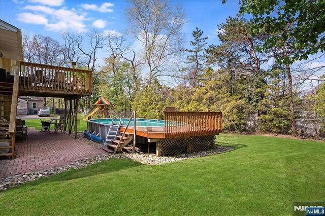 26 Meslar Road, Morris Township, NJ 07950