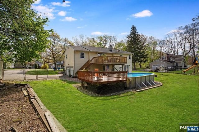 26 Meslar Road, Morris Township, NJ 07950