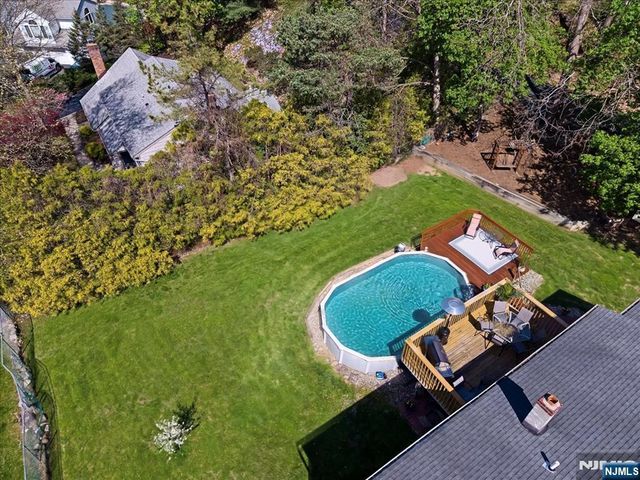 26 Meslar Road, Morris Township, NJ 07950