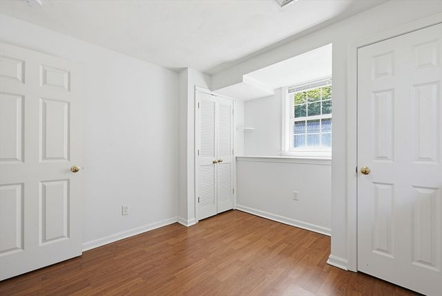 26 Oakwood St 26, Boston, MA 02136