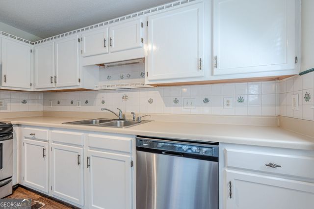 301 Kensley Drive, Dallas, GA 30157