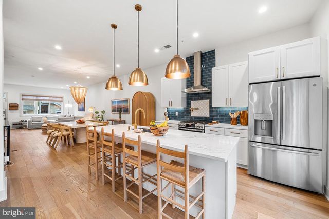 1117 EARL ST, Philadelphia, PA 19125