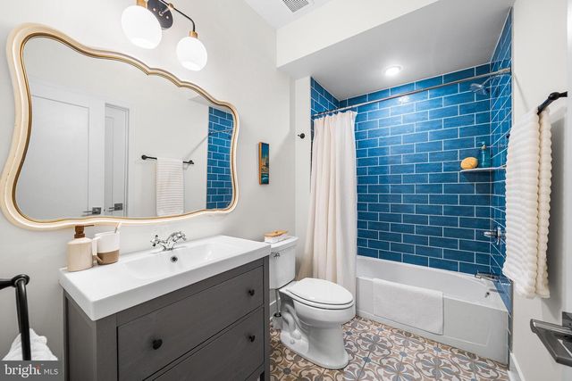 1117 EARL ST, Philadelphia, PA 19125