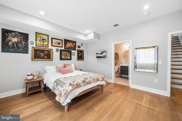 1117 EARL ST, Philadelphia, PA 19125